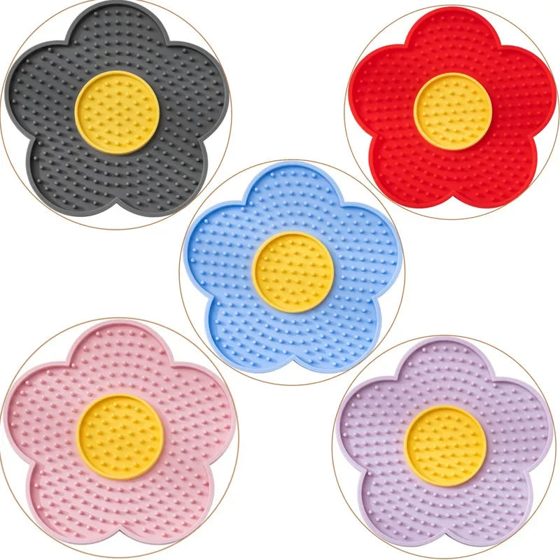Slow Feeder Lick Mat – Sunflower Silicone for Cats